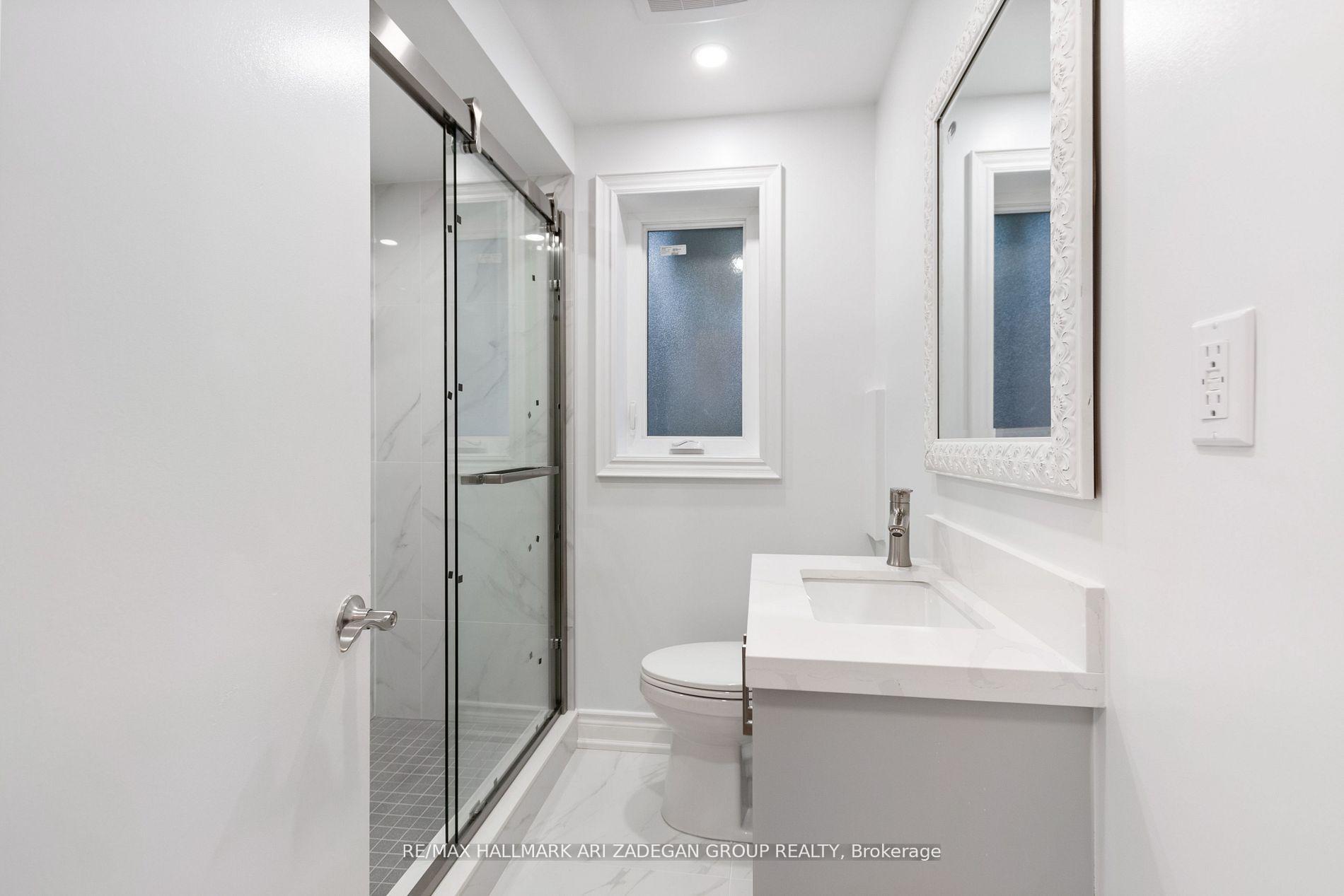 39 Laurelcrest Avenue Main, Toronto Unit: Main