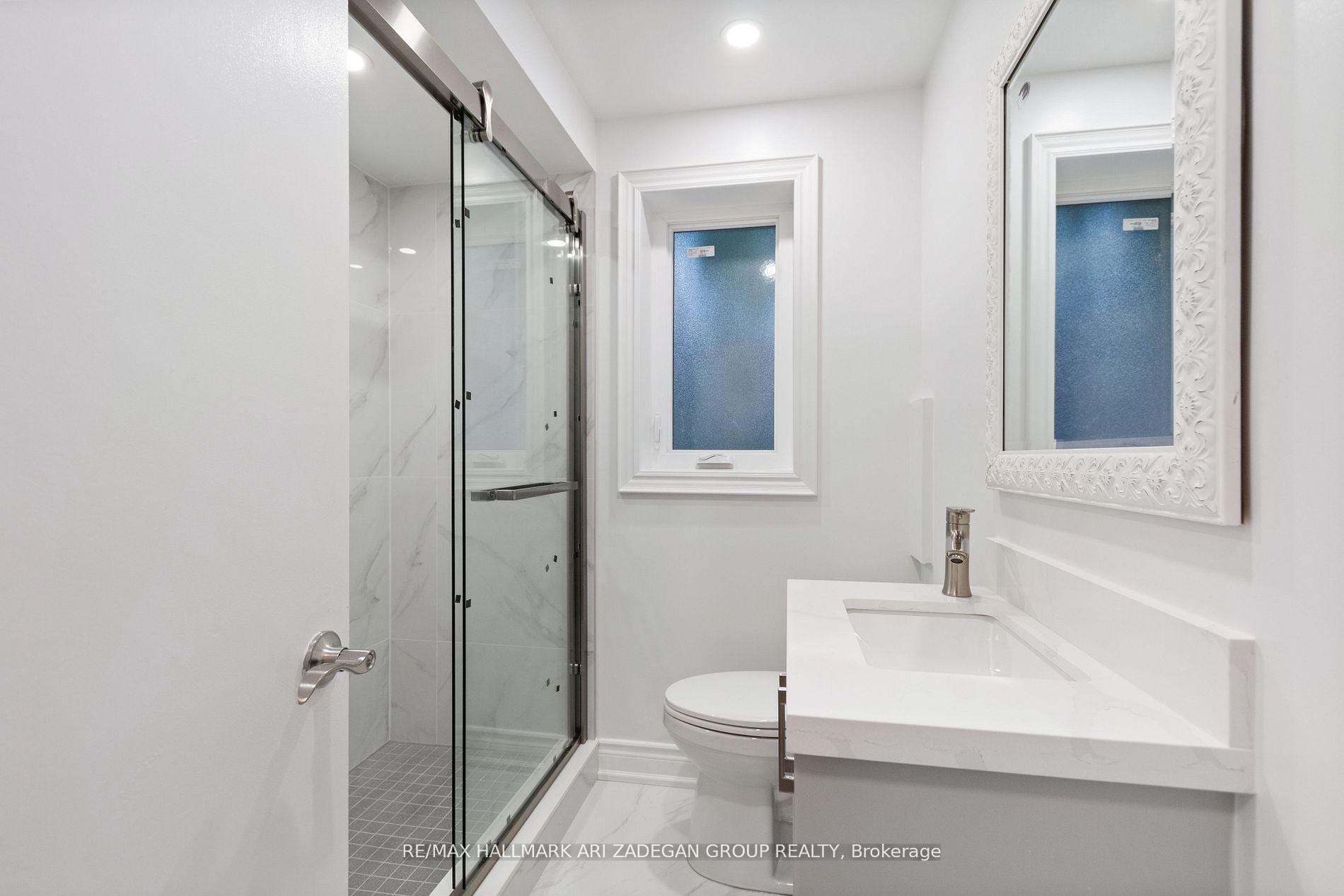 39 Laurelcrest Avenue Main, Toronto Unit: Main