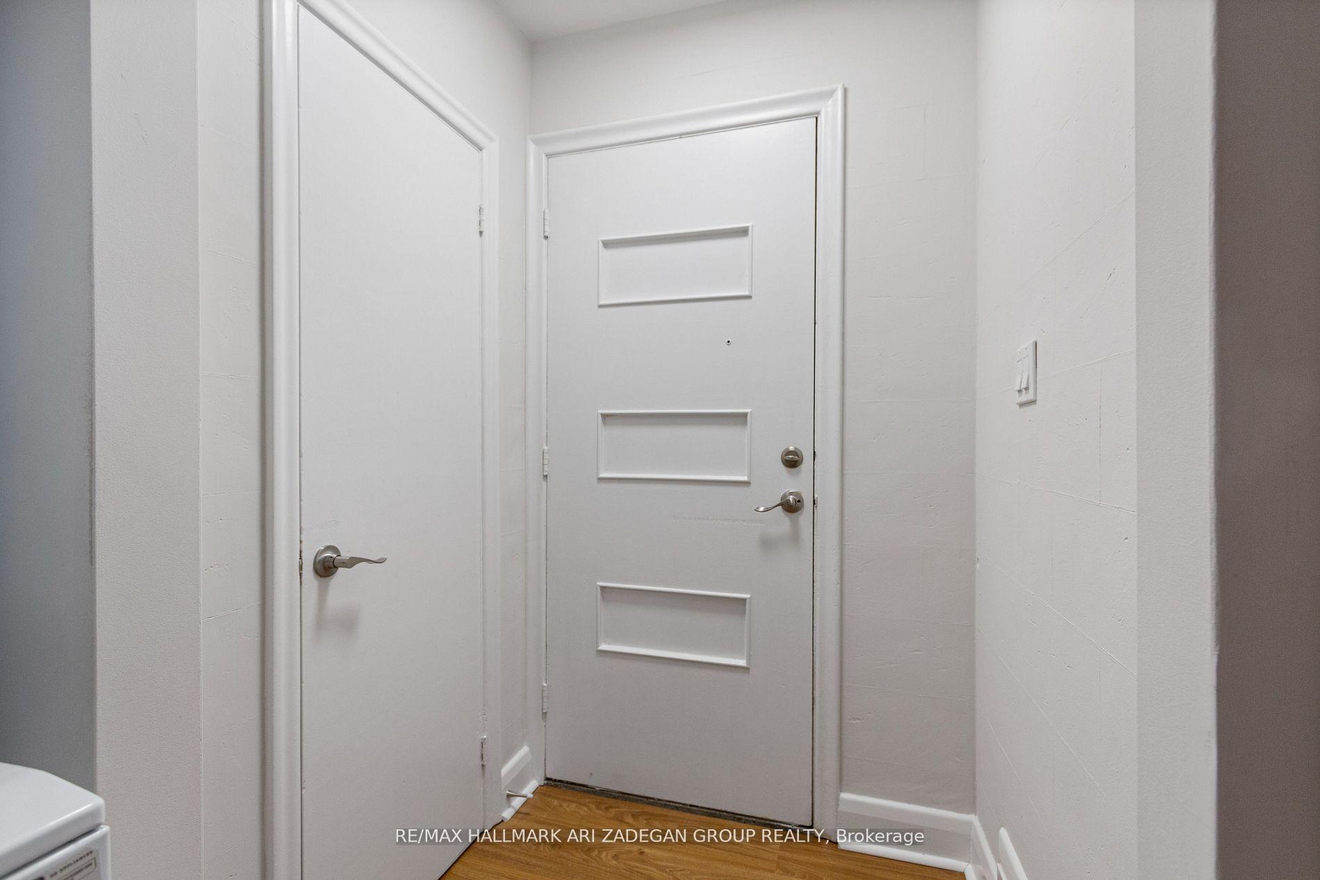 39 Laurelcrest Avenue Main, Toronto Unit: Main