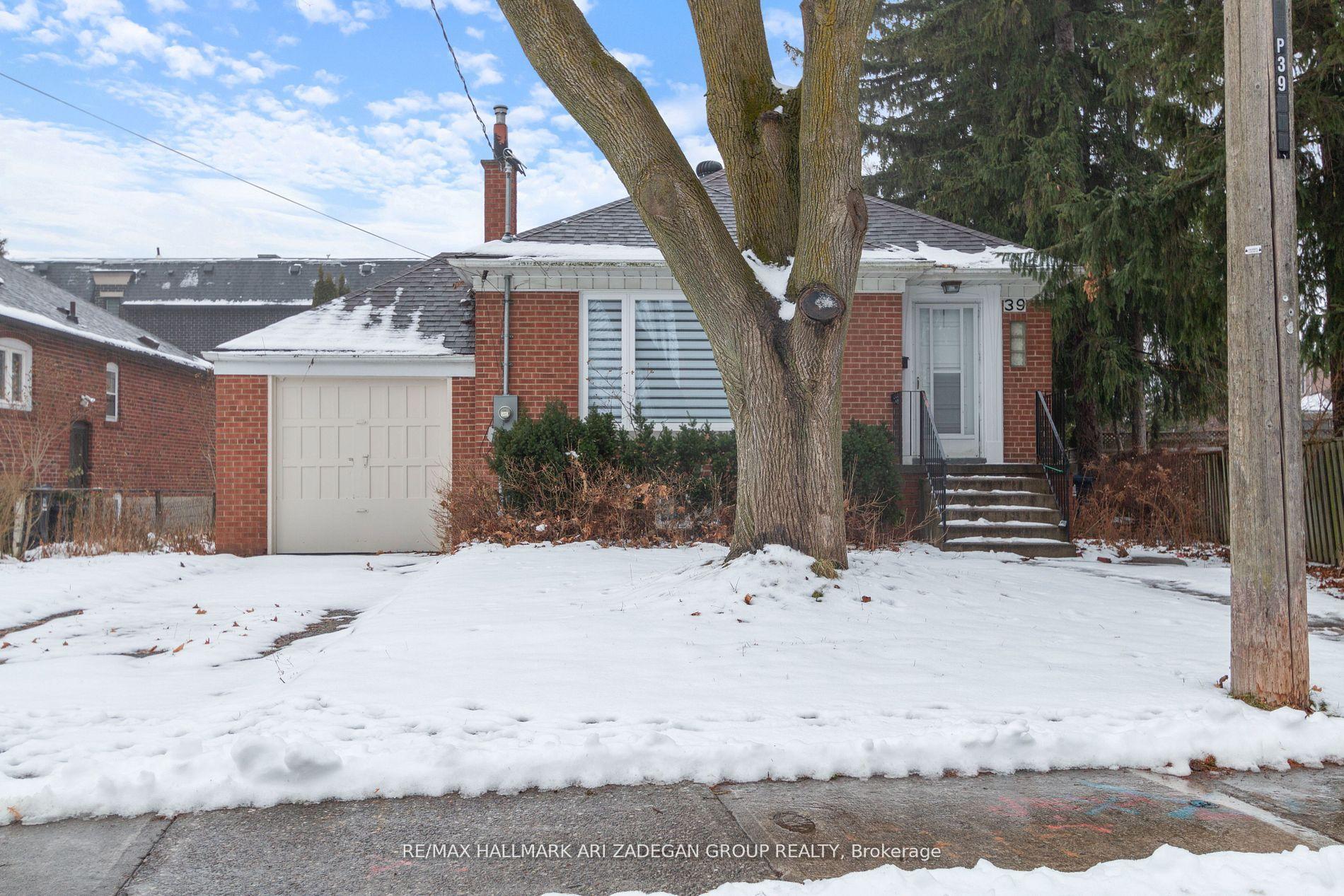 39 Laurelcrest Avenue Main, Toronto Unit: Main
