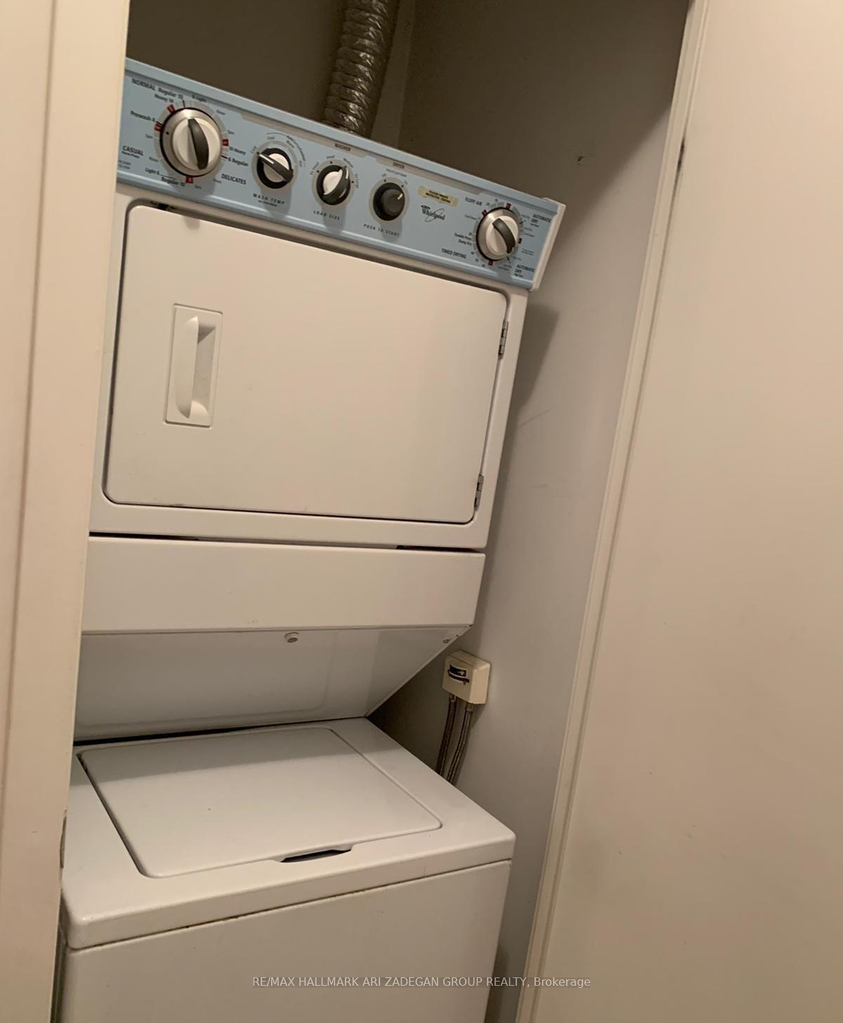215 Fort York Boulevard 3301, Toronto Unit: 3301