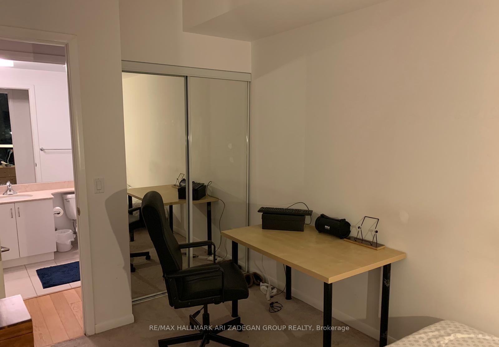 215 Fort York Boulevard 3301, Toronto Unit: 3301