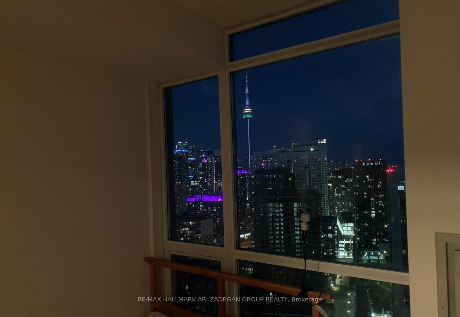 215 Fort York Boulevard 3301, Toronto Unit: 3301