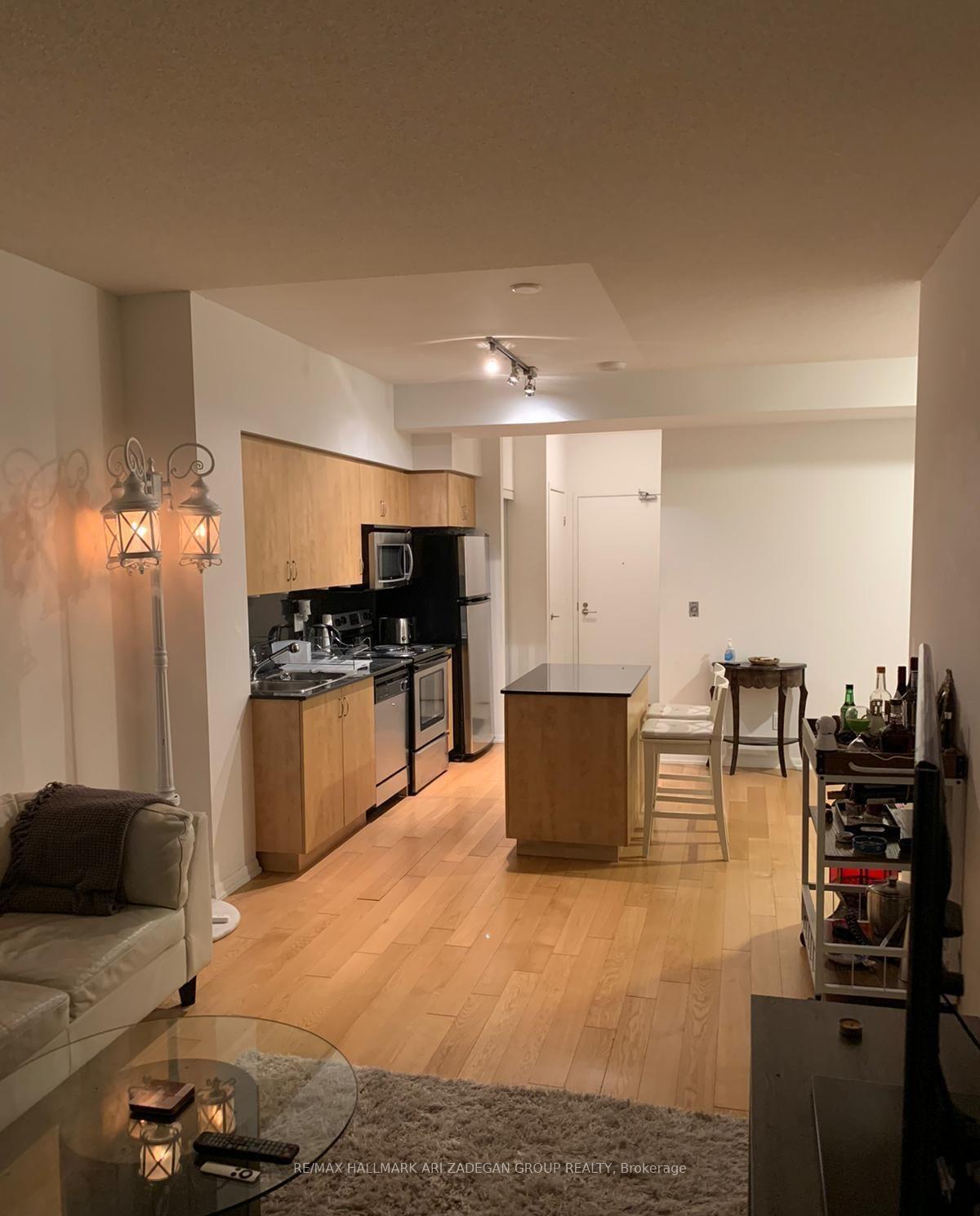 215 Fort York Boulevard 3301, Toronto Unit: 3301