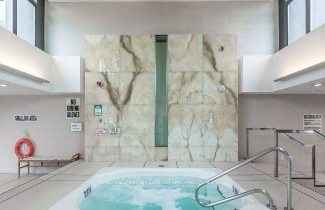215 Fort York Boulevard 3301, Toronto Unit: 3301