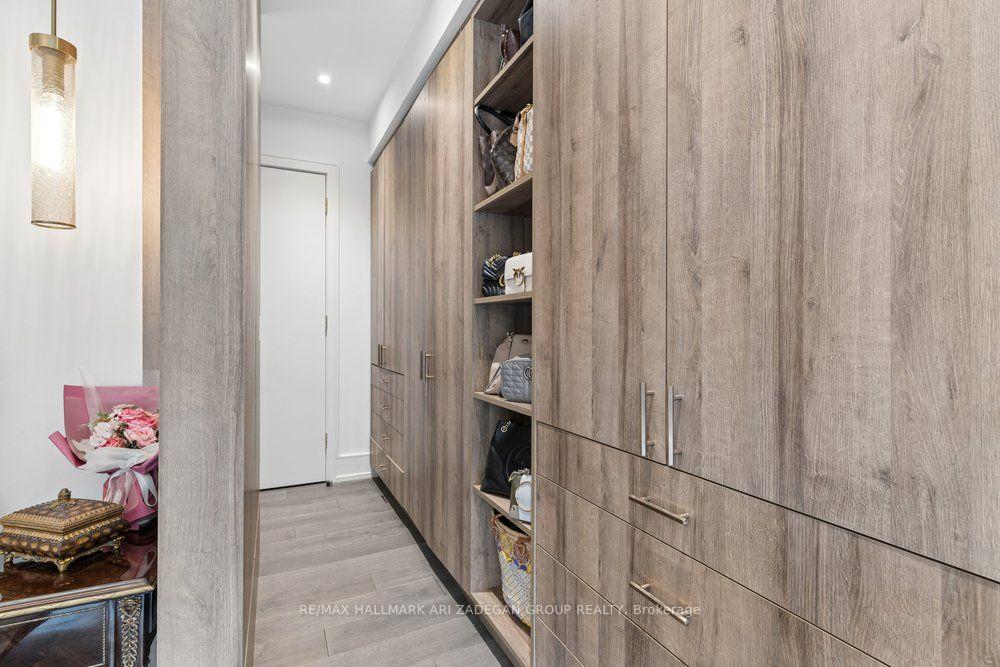 150 Sandringham Drive ., Toronto Unit: .