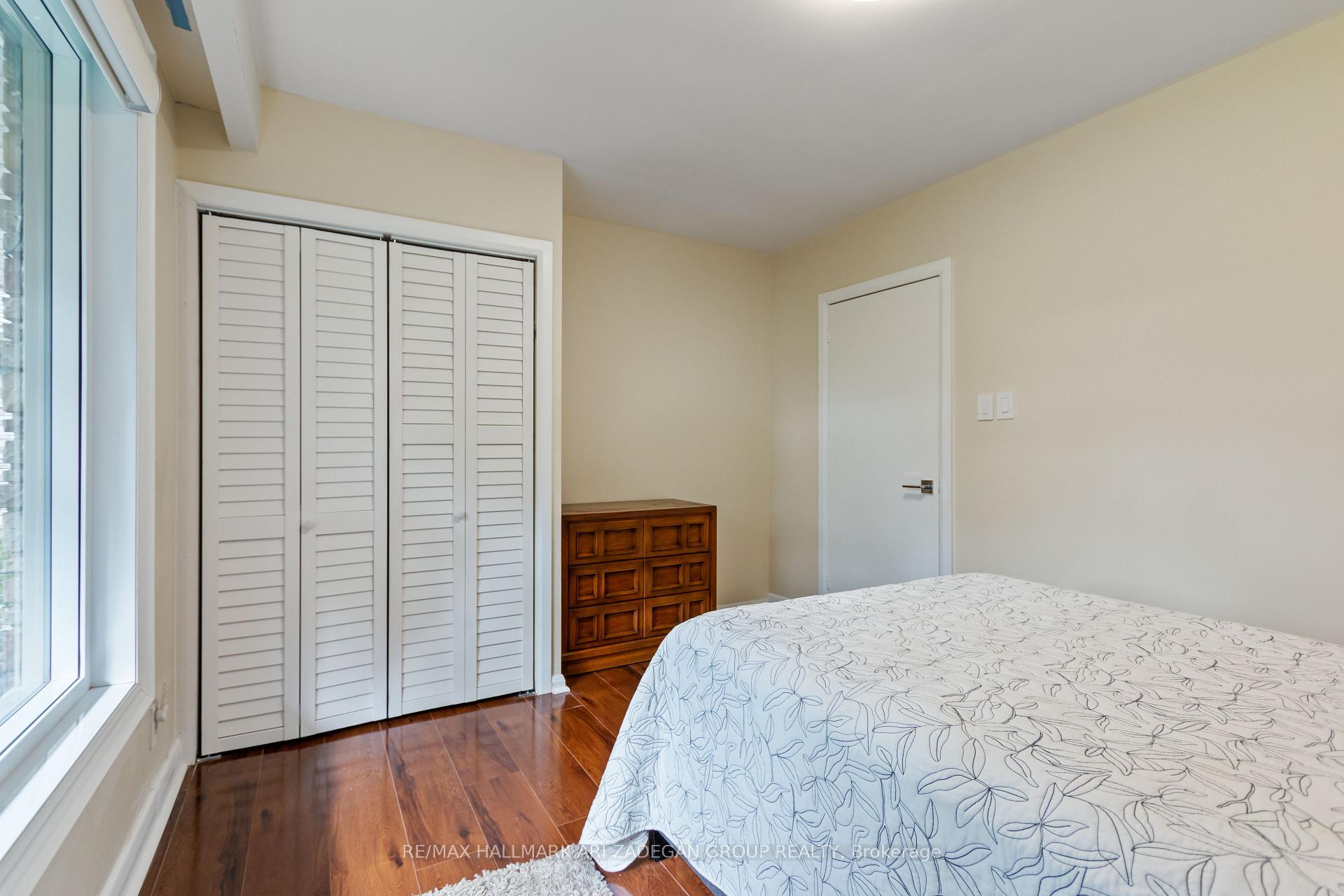 195 Burbank Drive, Toronto