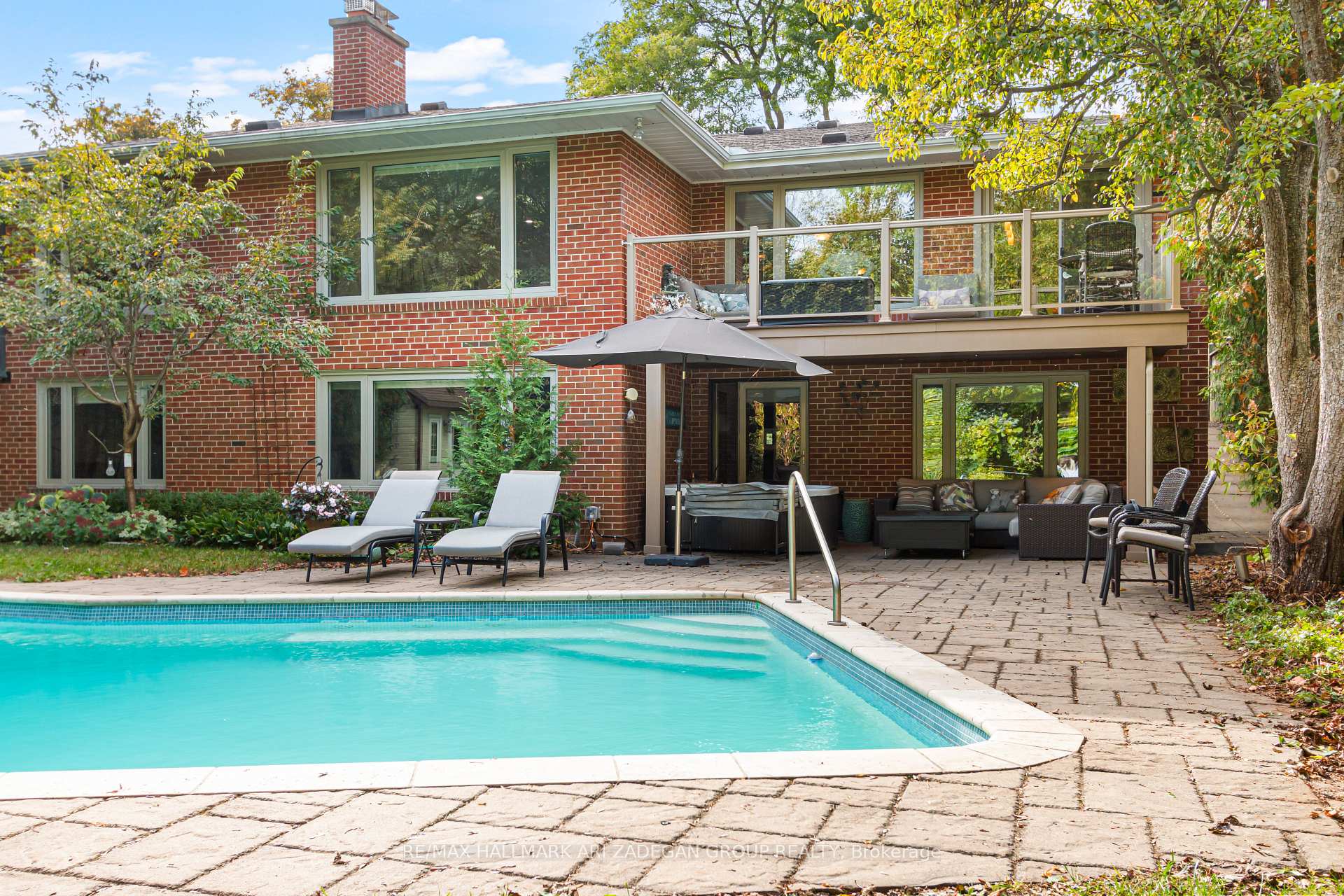 195 Burbank Drive, Toronto