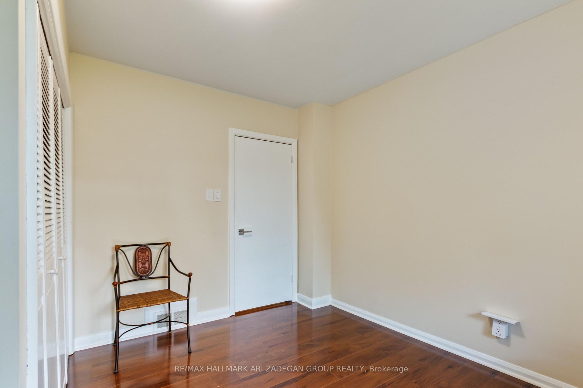 195 Burbank Drive, Toronto