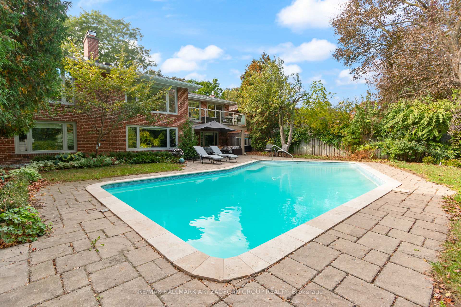 195 Burbank Drive, Toronto