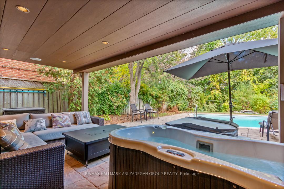 195 Burbank Drive, Toronto