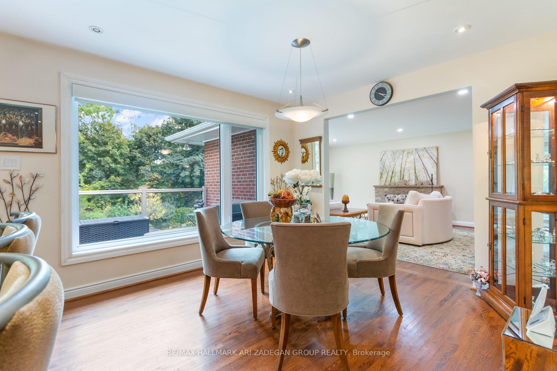195 Burbank Drive, Toronto