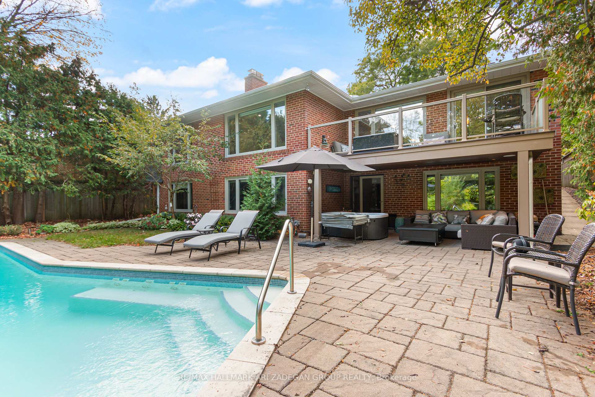 195 Burbank Drive, Toronto