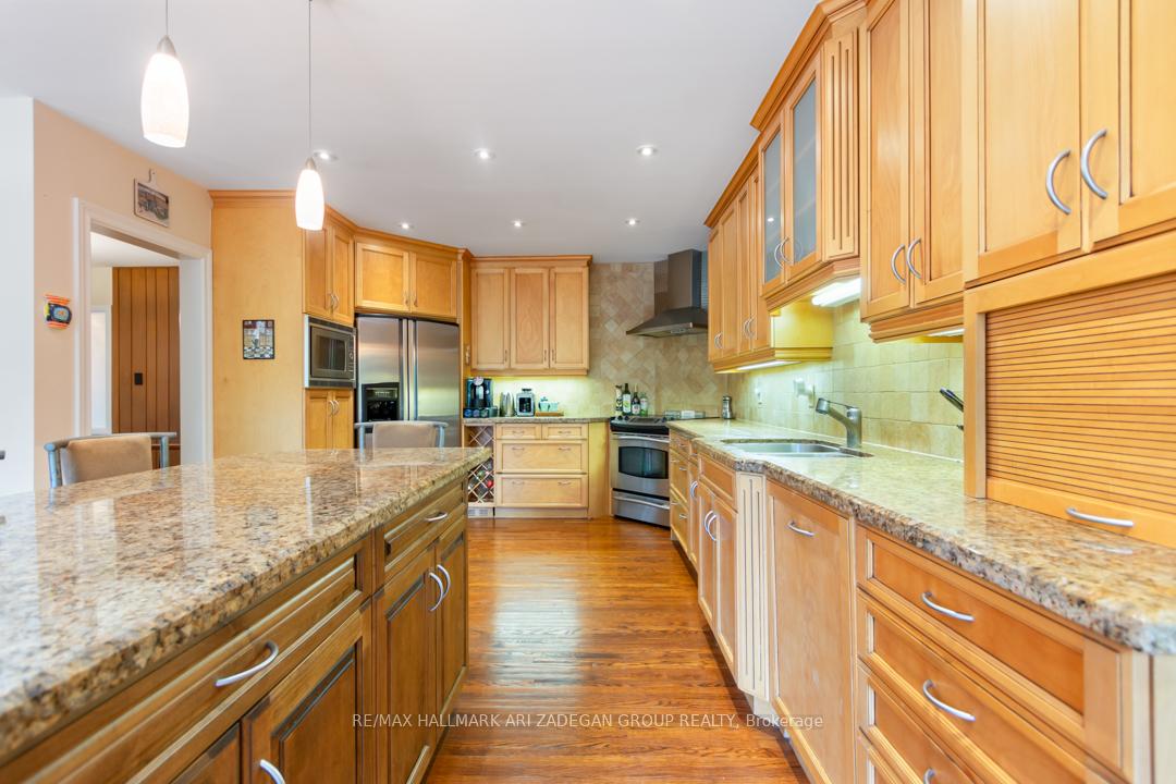 195 Burbank Drive, Toronto