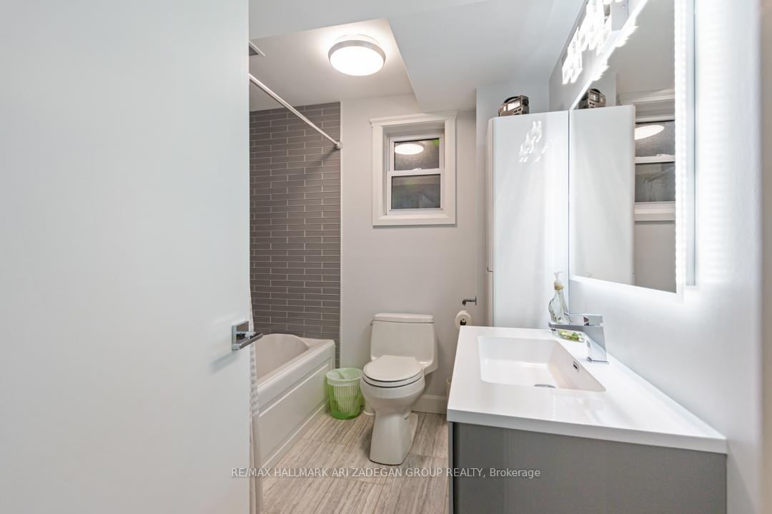 195 Burbank Drive, Toronto