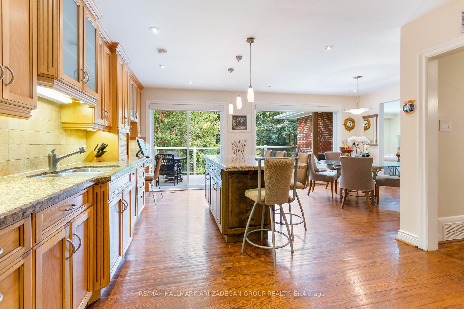 195 Burbank Drive, Toronto