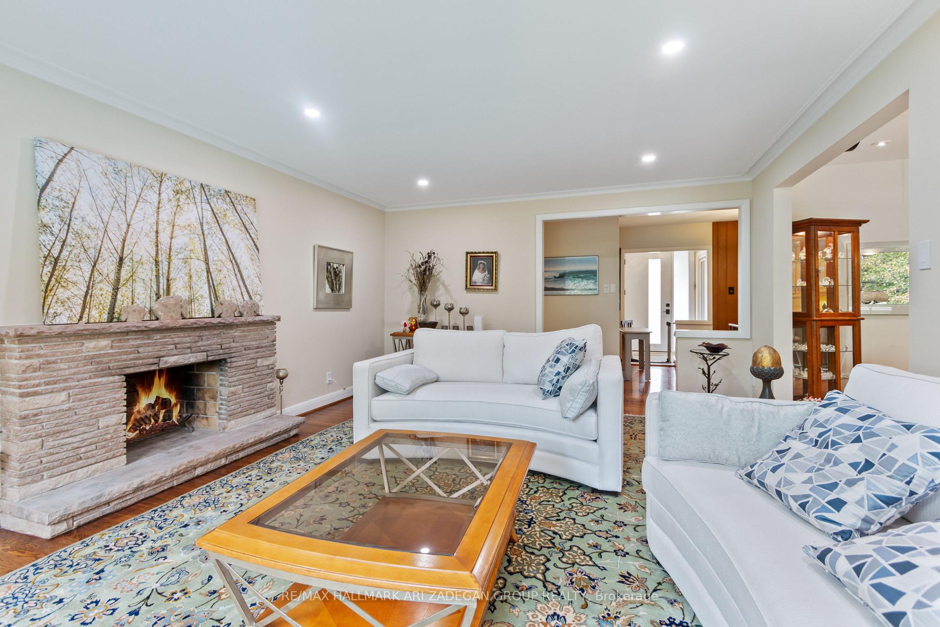 195 Burbank Drive, Toronto