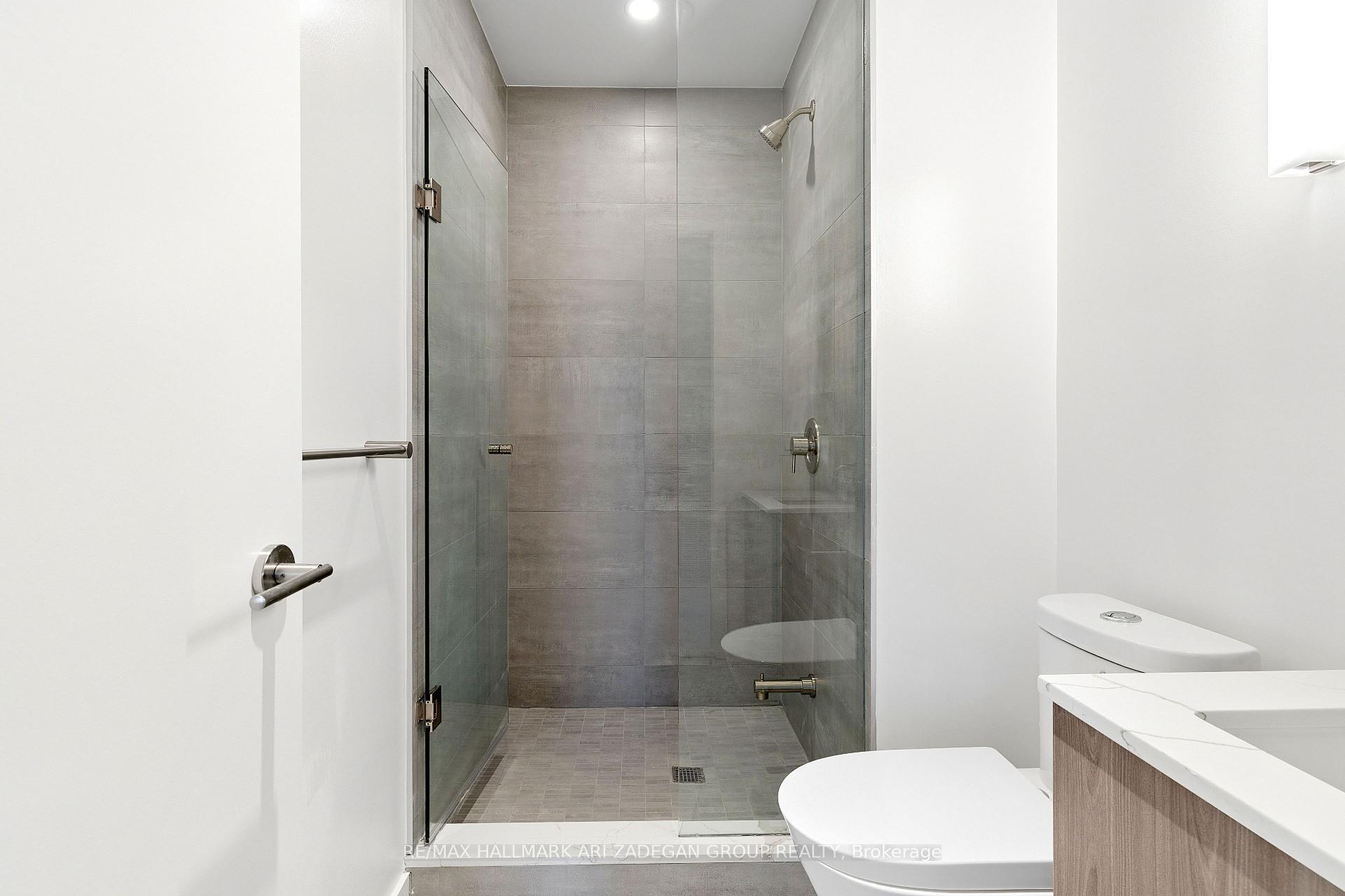 110 Broadway Avenue 2102, Toronto Unit: 2102