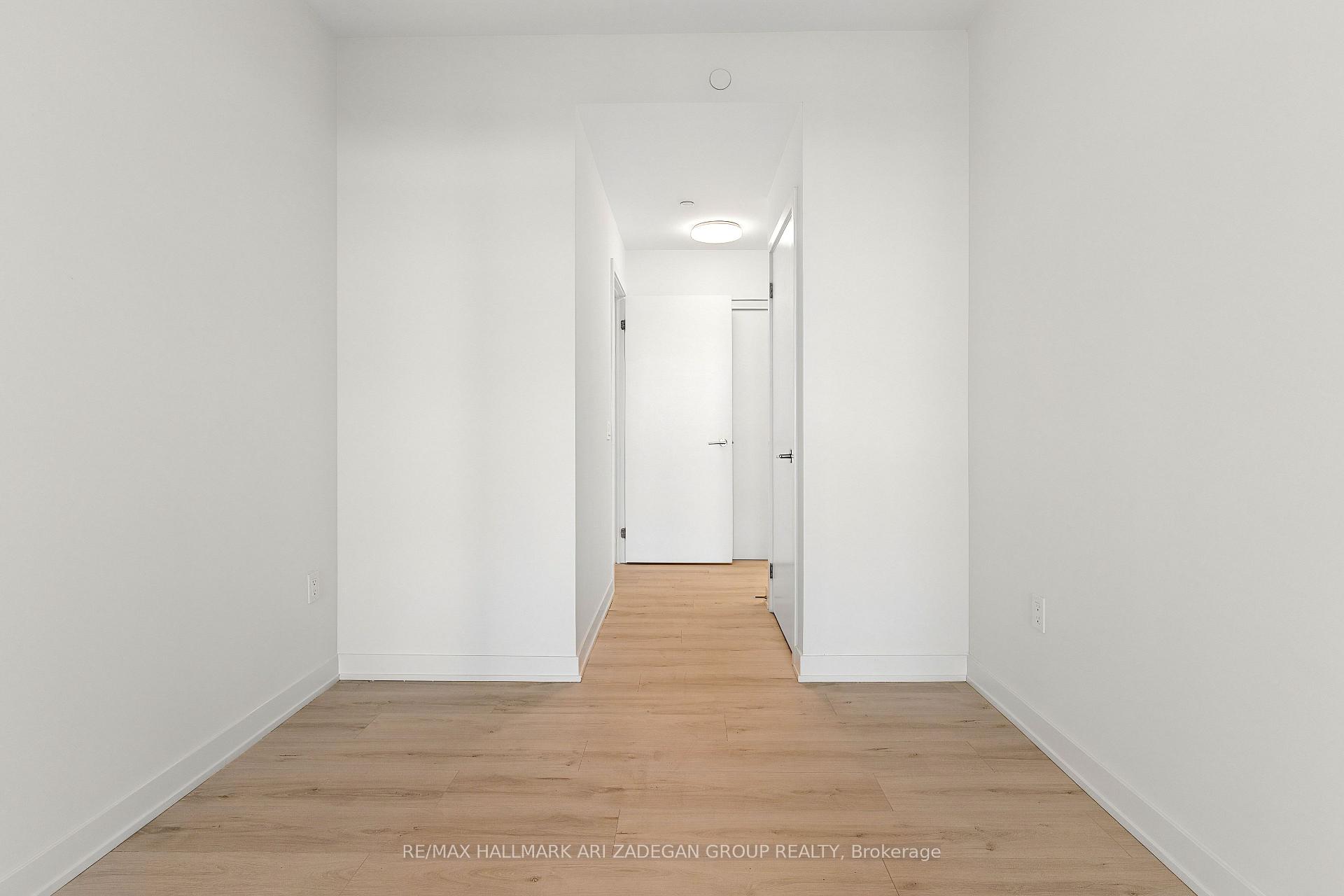 110 Broadway Avenue 2102, Toronto Unit: 2102