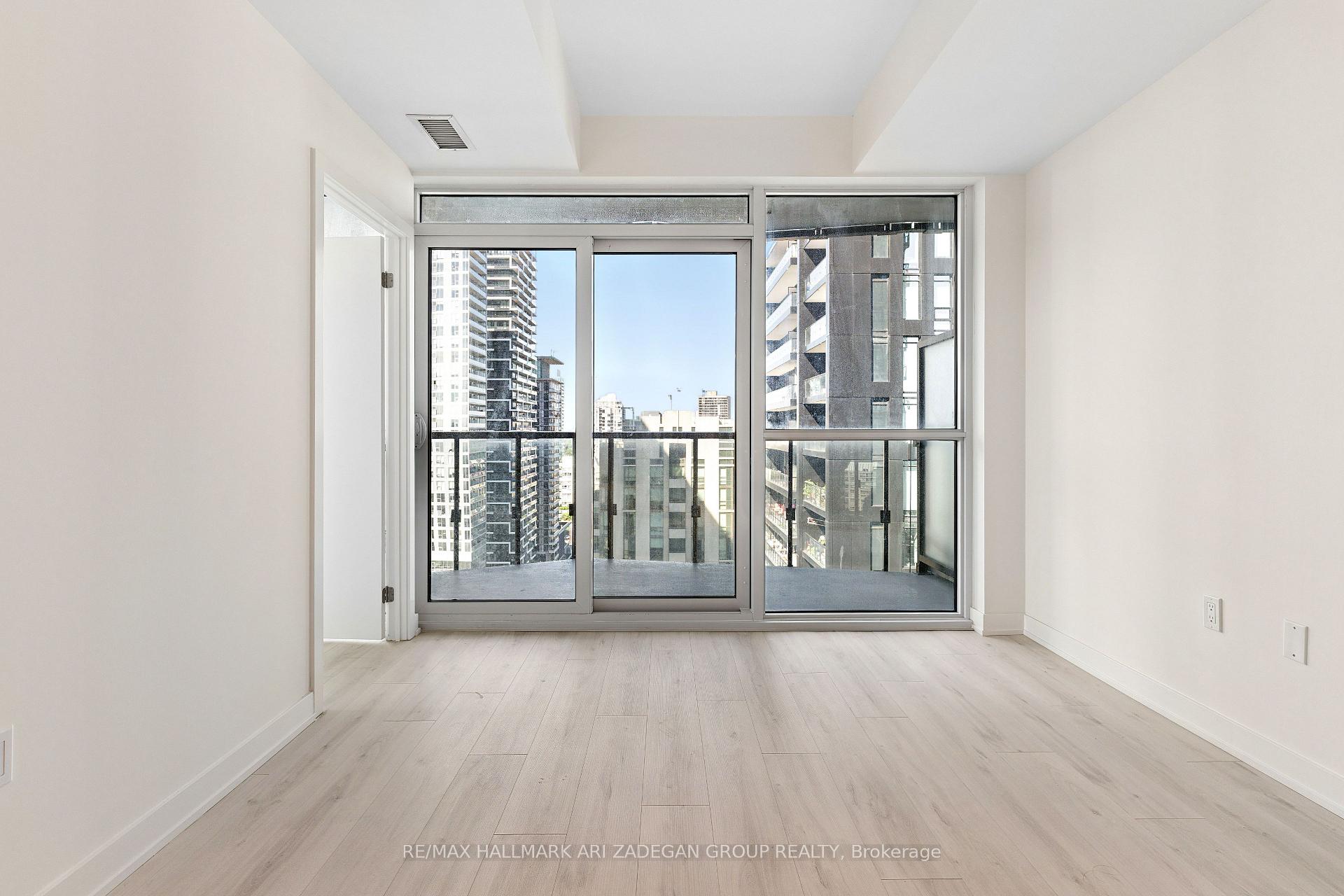 110 Broadway Avenue 2102, Toronto Unit: 2102