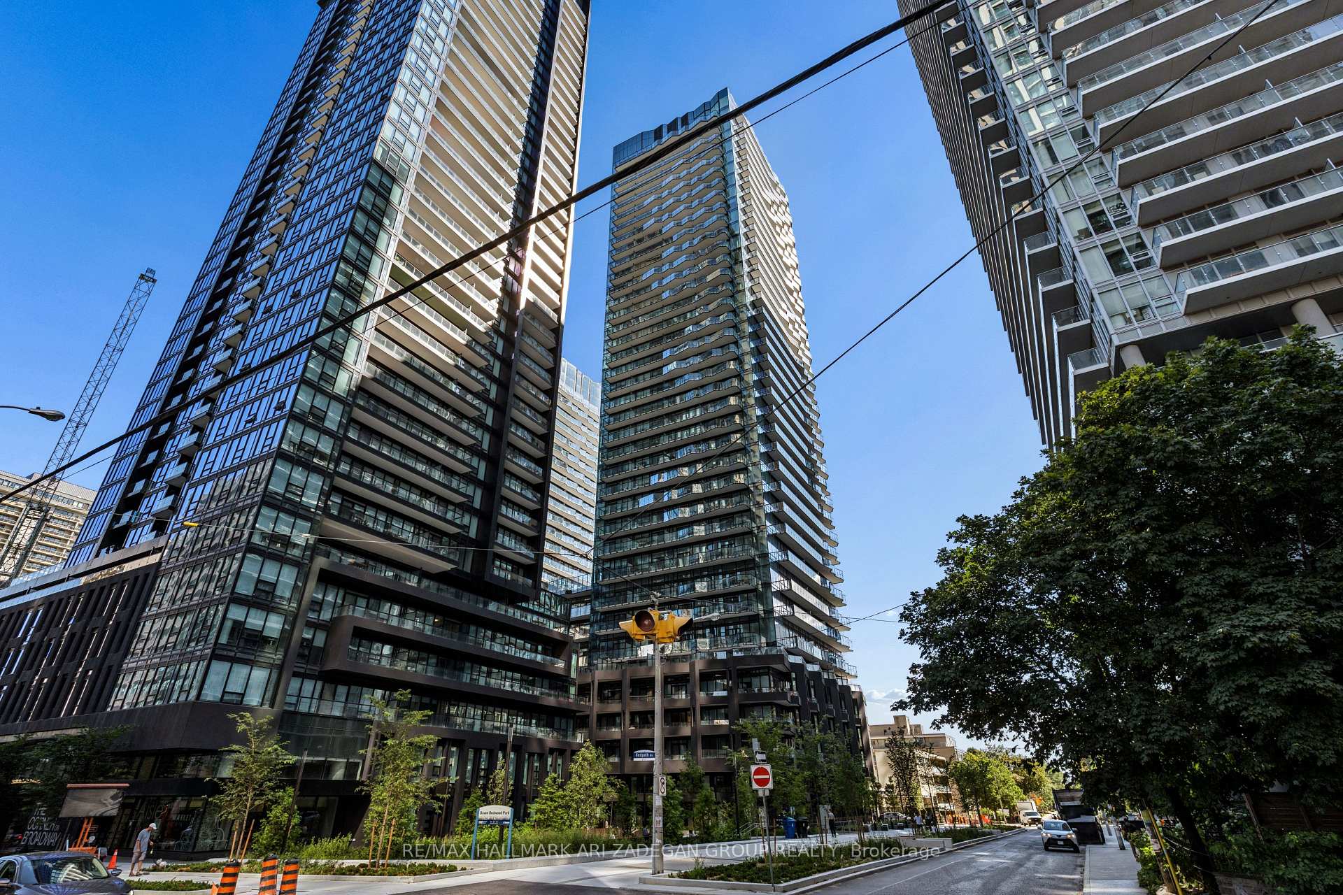 110 Broadway Avenue 2102, Toronto Unit: 2102