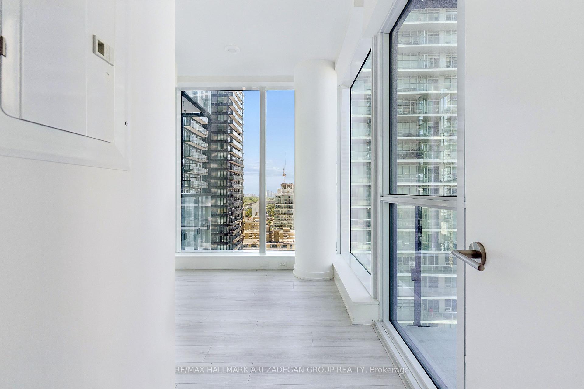 110 Broadway Avenue 2102, Toronto Unit: 2102