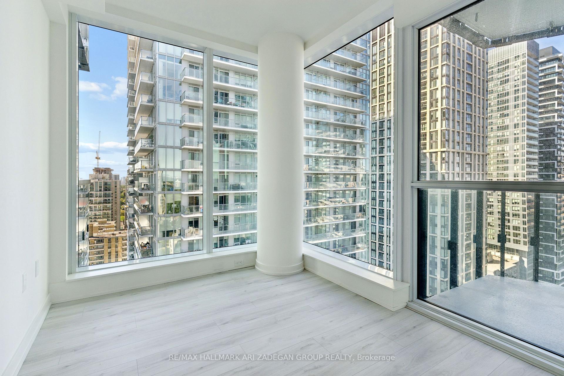 110 Broadway Avenue 2102, Toronto Unit: 2102
