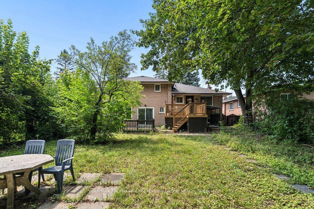 231 Goulding Avenue Lower Fl, Toronto Unit: Lower Fl