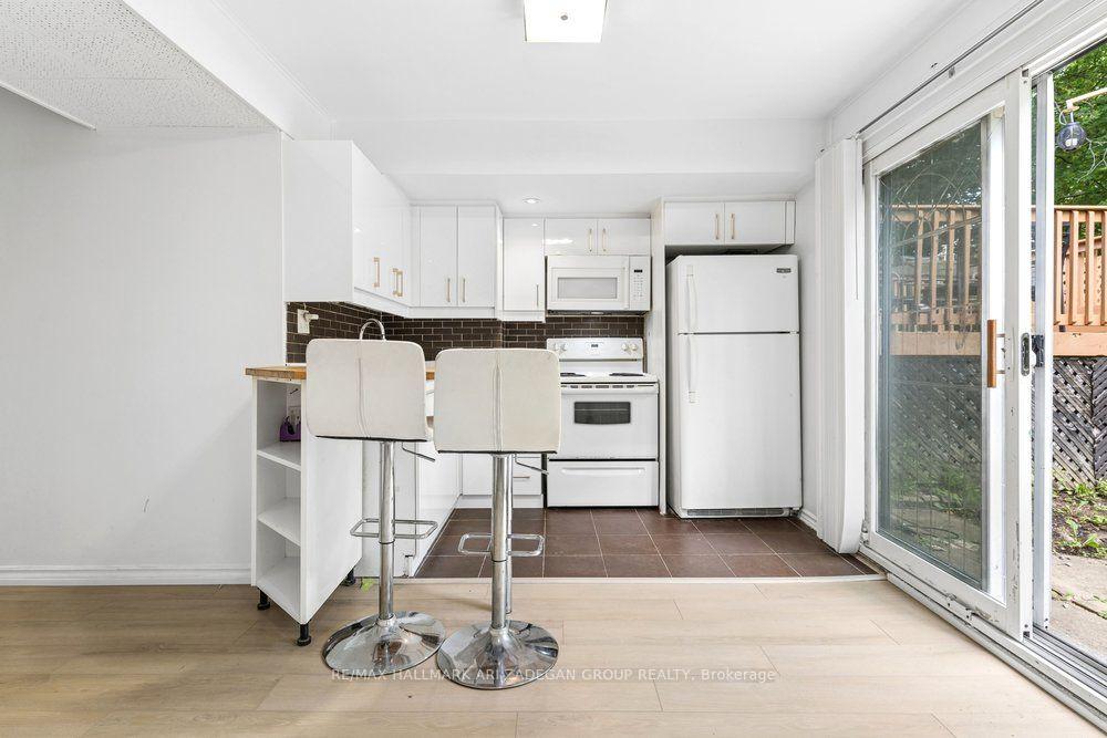 231 Goulding Avenue Lower Fl, Toronto Unit: Lower Fl