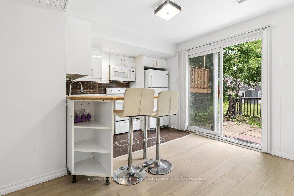 231 Goulding Avenue Lower Fl, Toronto Unit: Lower Fl