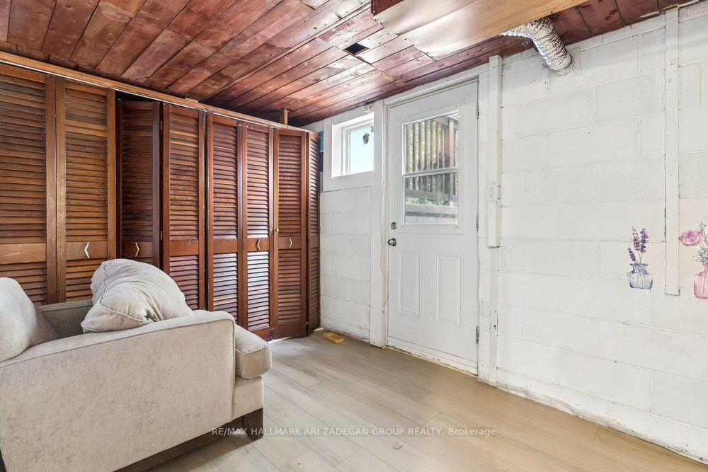 231 Goulding Avenue Lower Fl, Toronto Unit: Lower Fl