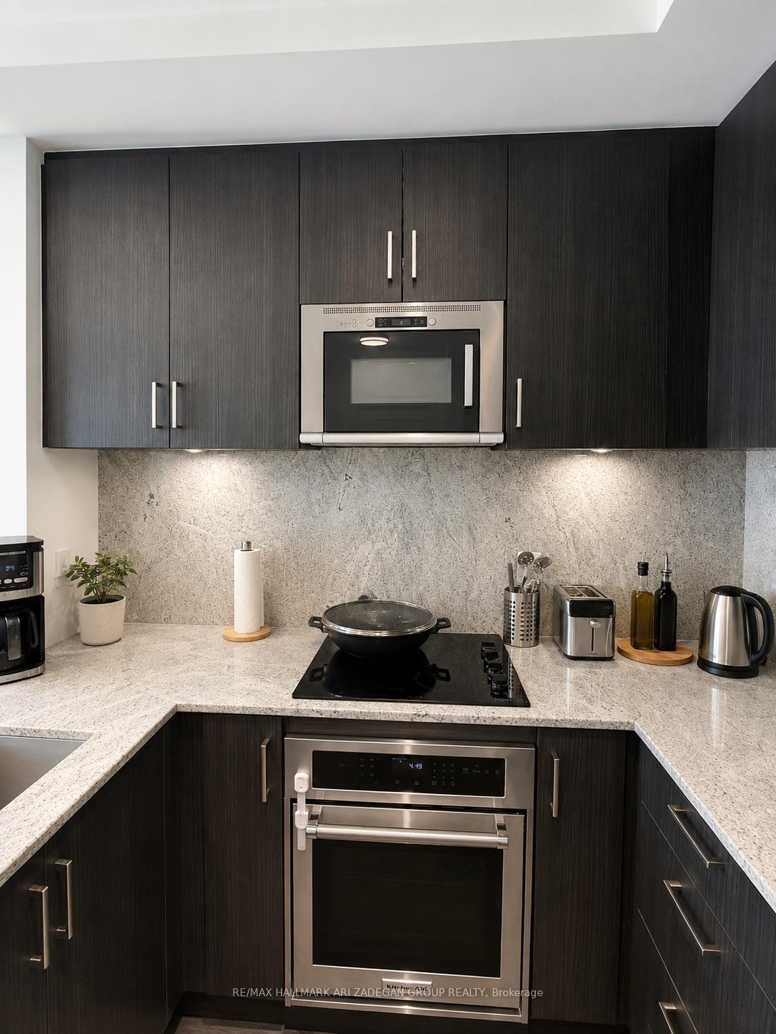 280 Howland Avenue N 419, Toronto Unit: 419