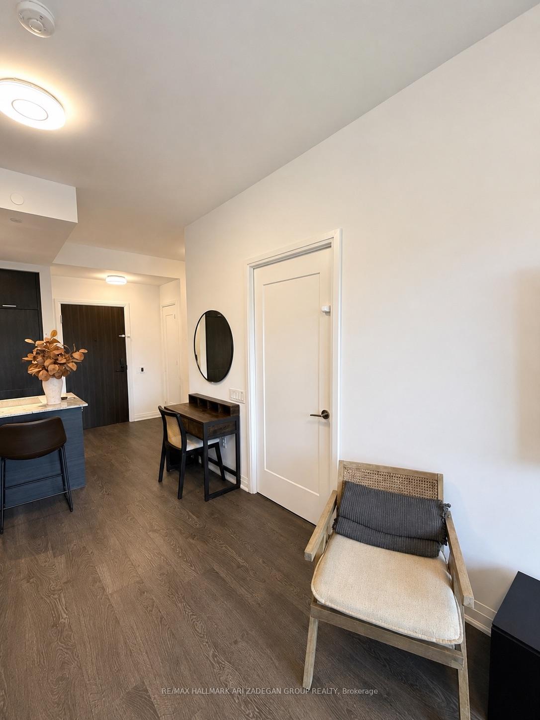 280 Howland Avenue N 419, Toronto Unit: 419