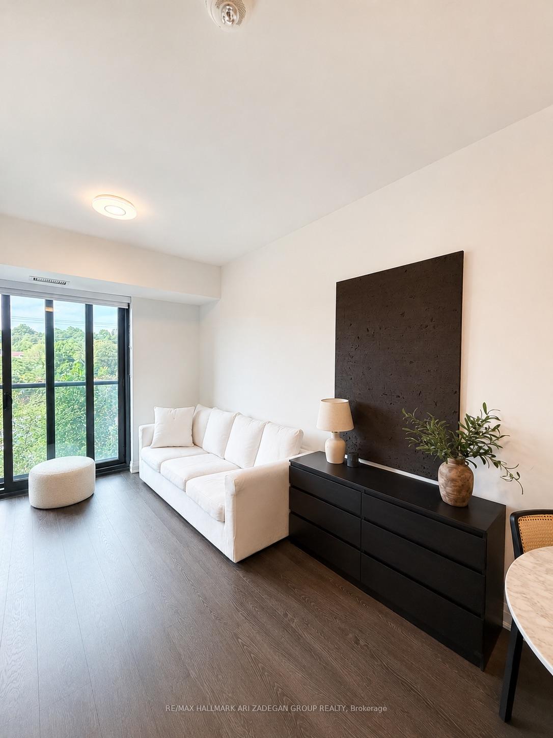 280 Howland Avenue N 419, Toronto Unit: 419