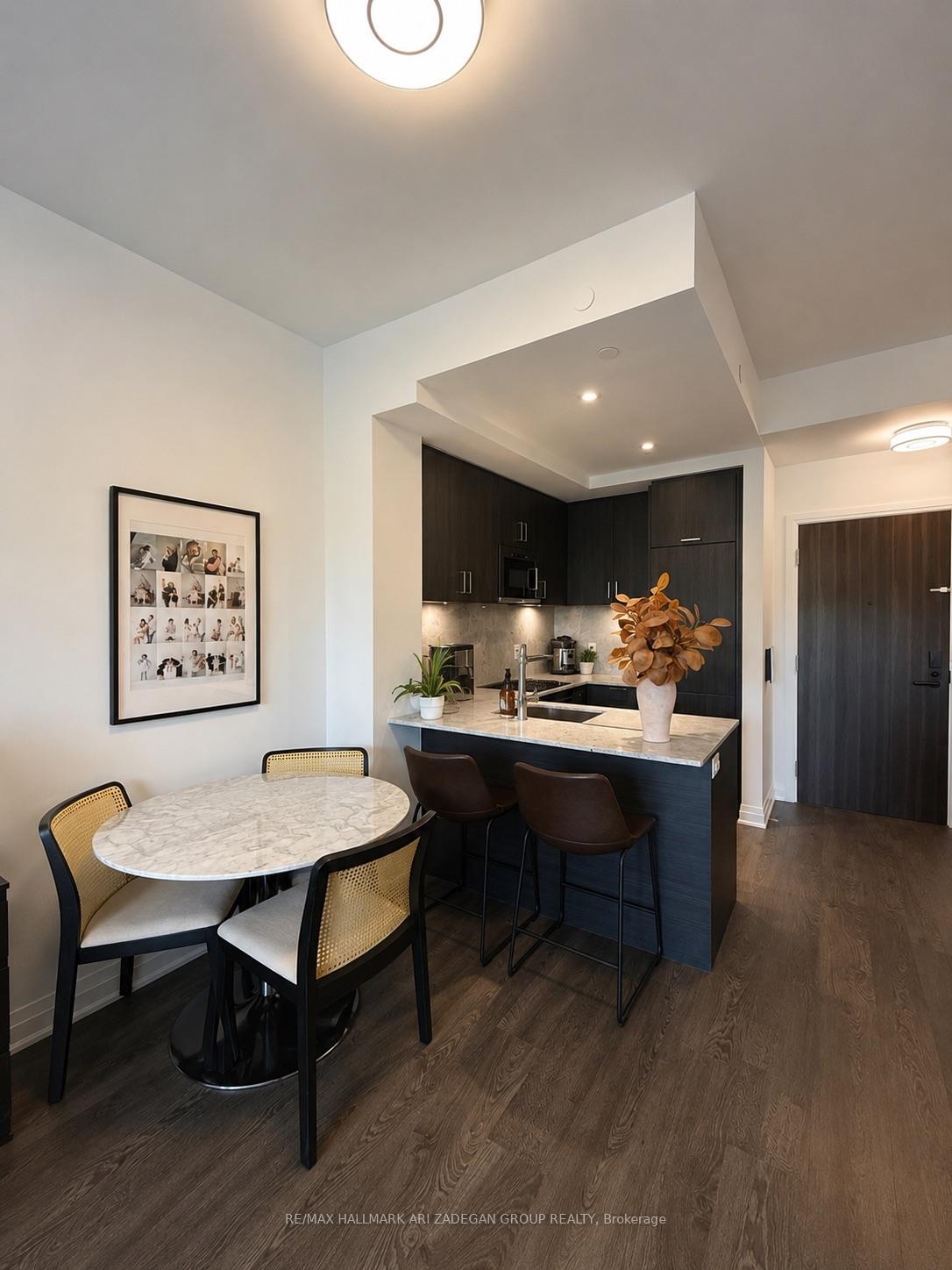 280 Howland Avenue N 419, Toronto Unit: 419