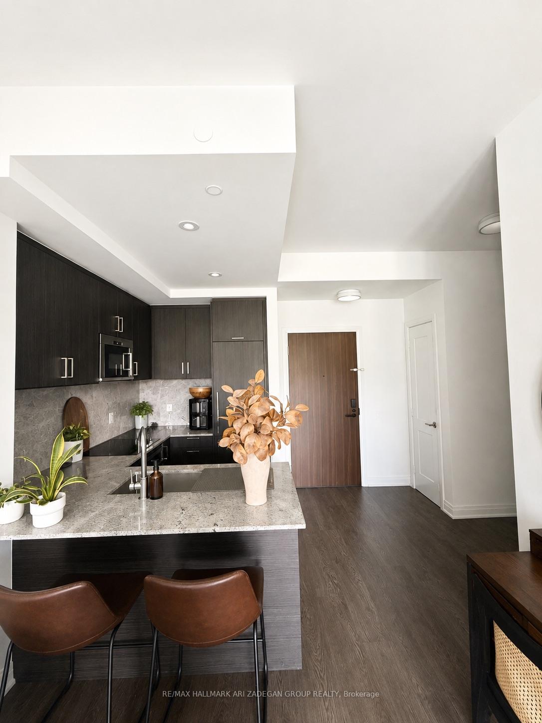280 Howland Avenue N 419, Toronto Unit: 419