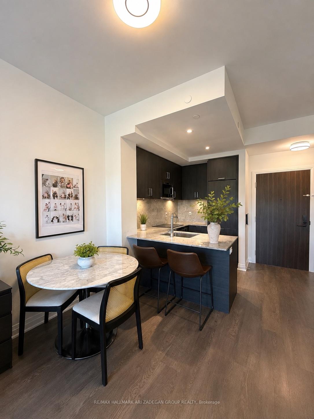 280 Howland Avenue N 419, Toronto Unit: 419