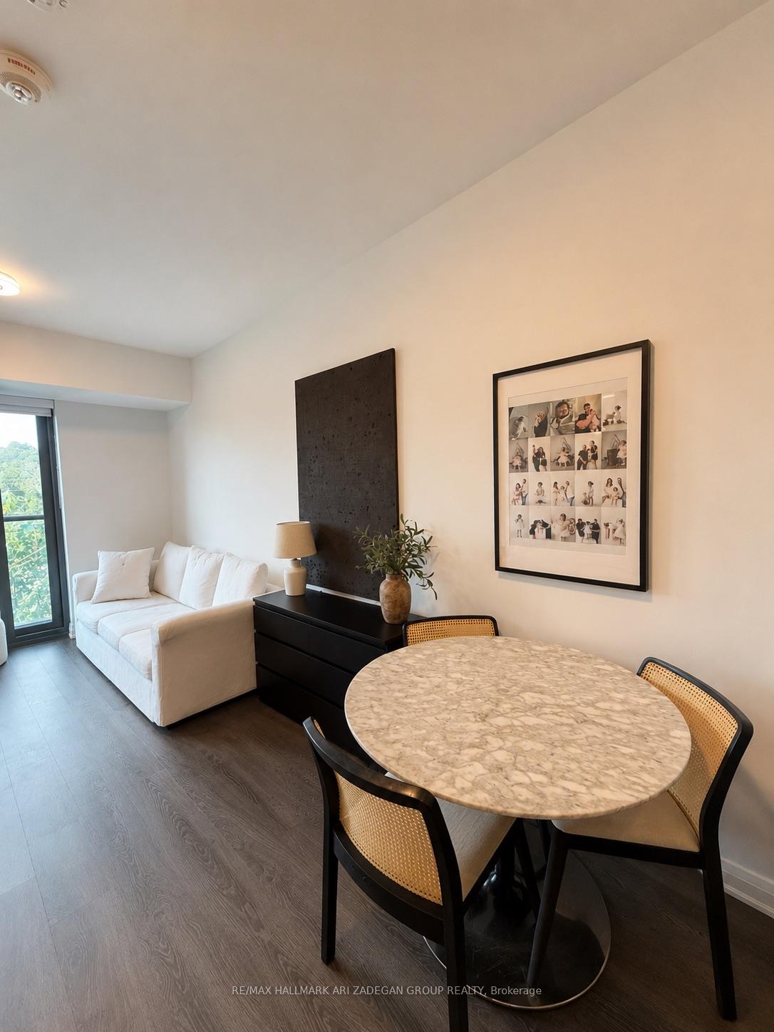 280 Howland Avenue N 419, Toronto Unit: 419