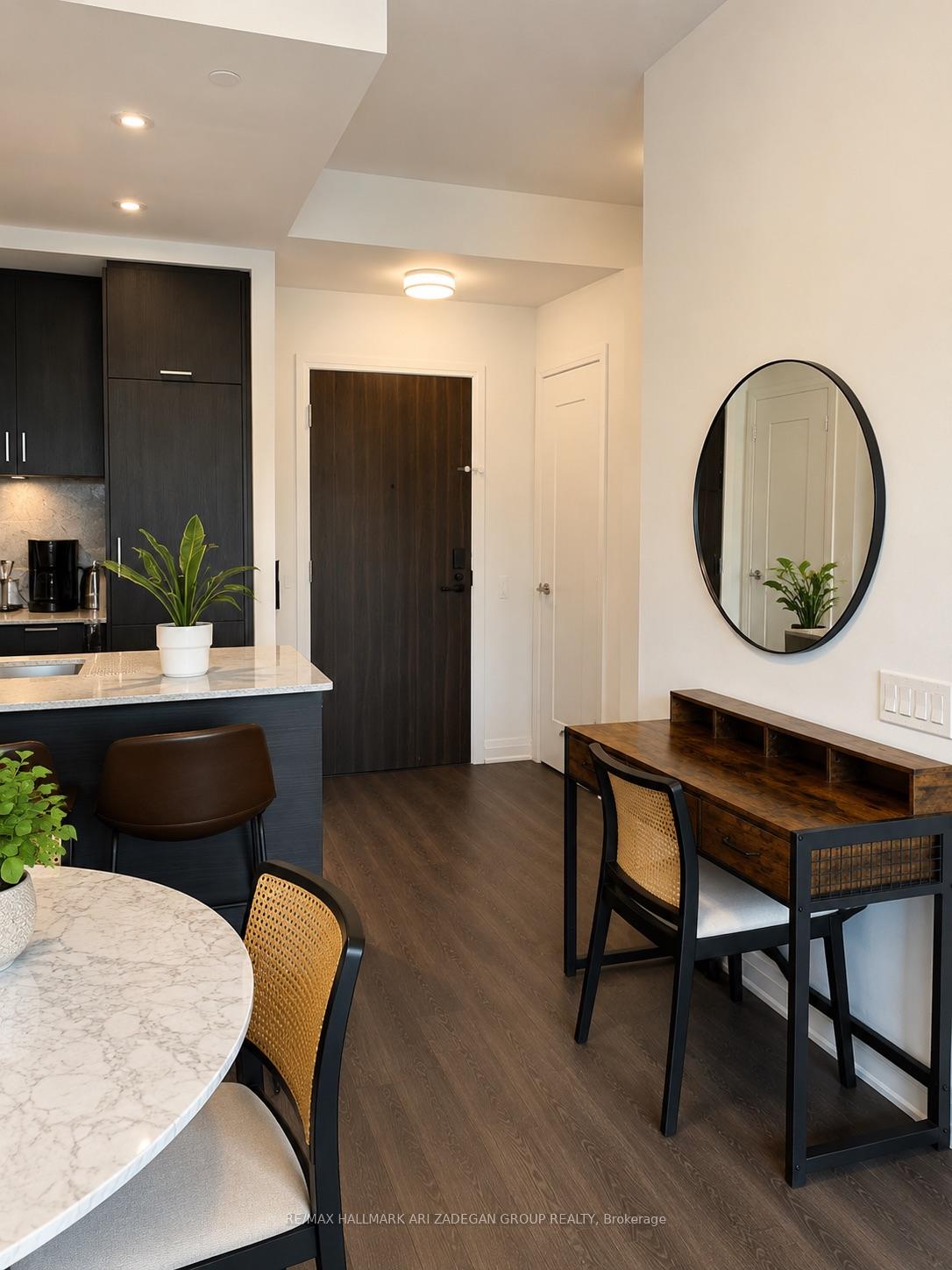 280 Howland Avenue N 419, Toronto Unit: 419