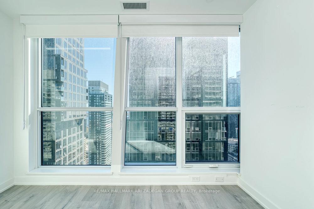 327 King Street W 4003, Toronto Unit: 4003