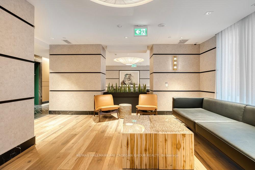 327 King Street W 4003, Toronto Unit: 4003