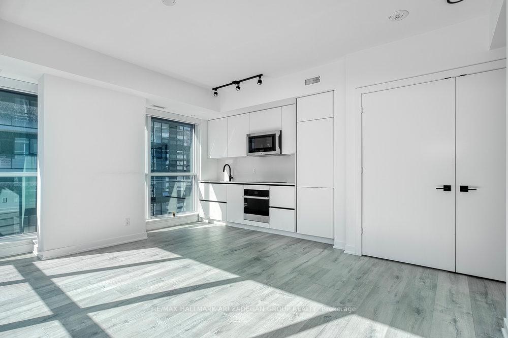 327 King Street W 4003, Toronto Unit: 4003