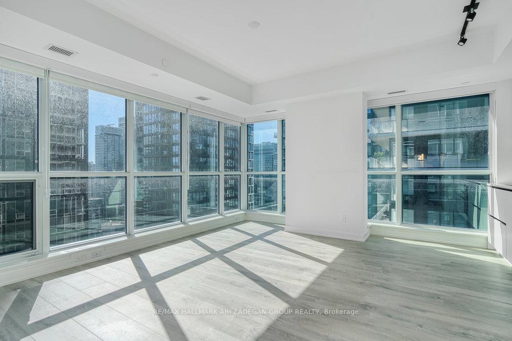 327 King Street W 4003, Toronto Unit: 4003