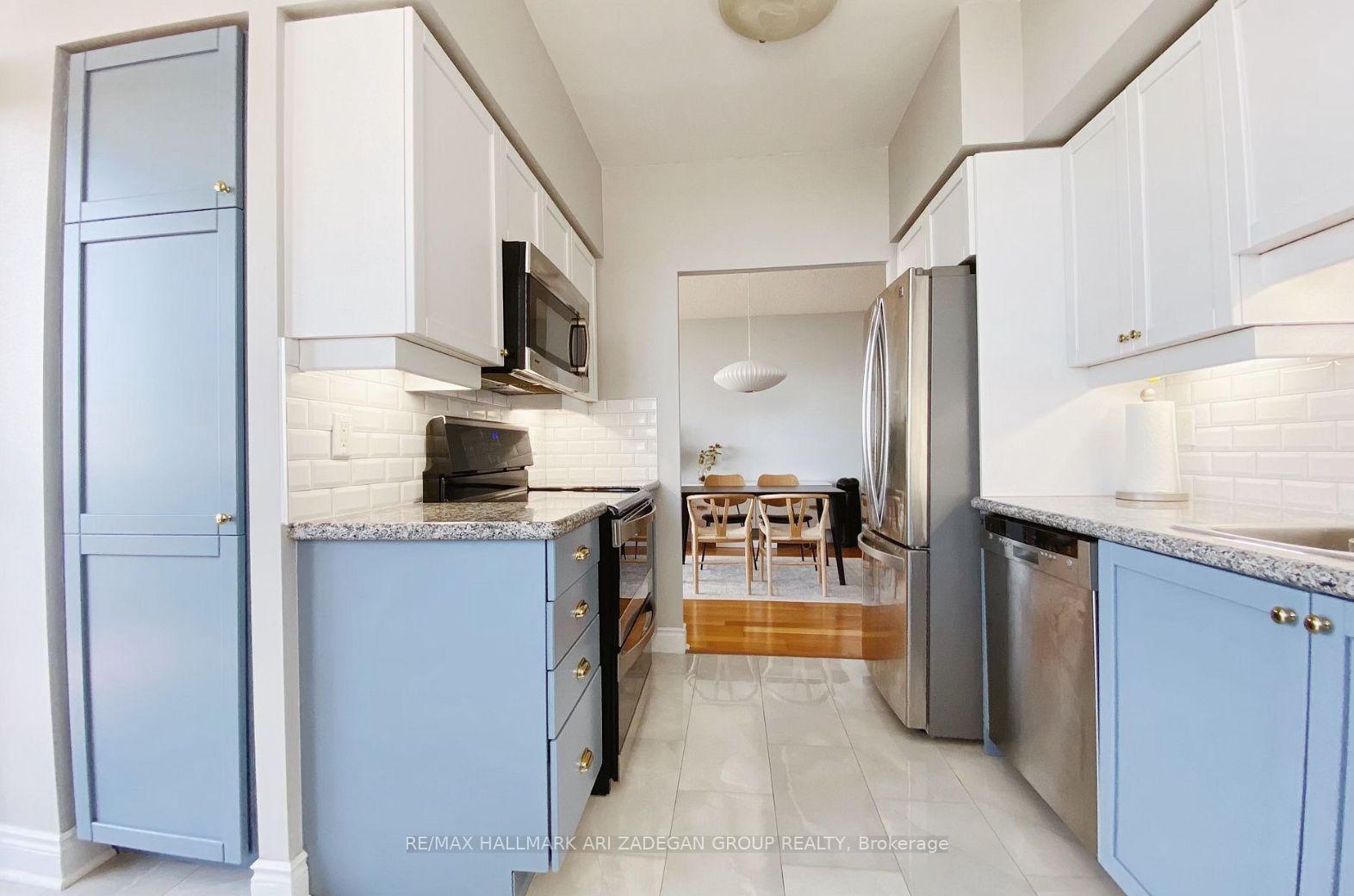 78 Harrison Garden Boulevard 1307, Toronto Unit: 1307