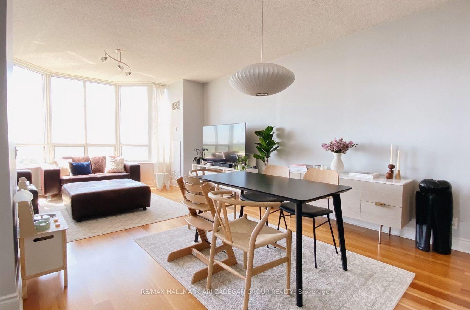 78 Harrison Garden Boulevard 1307, Toronto Unit: 1307