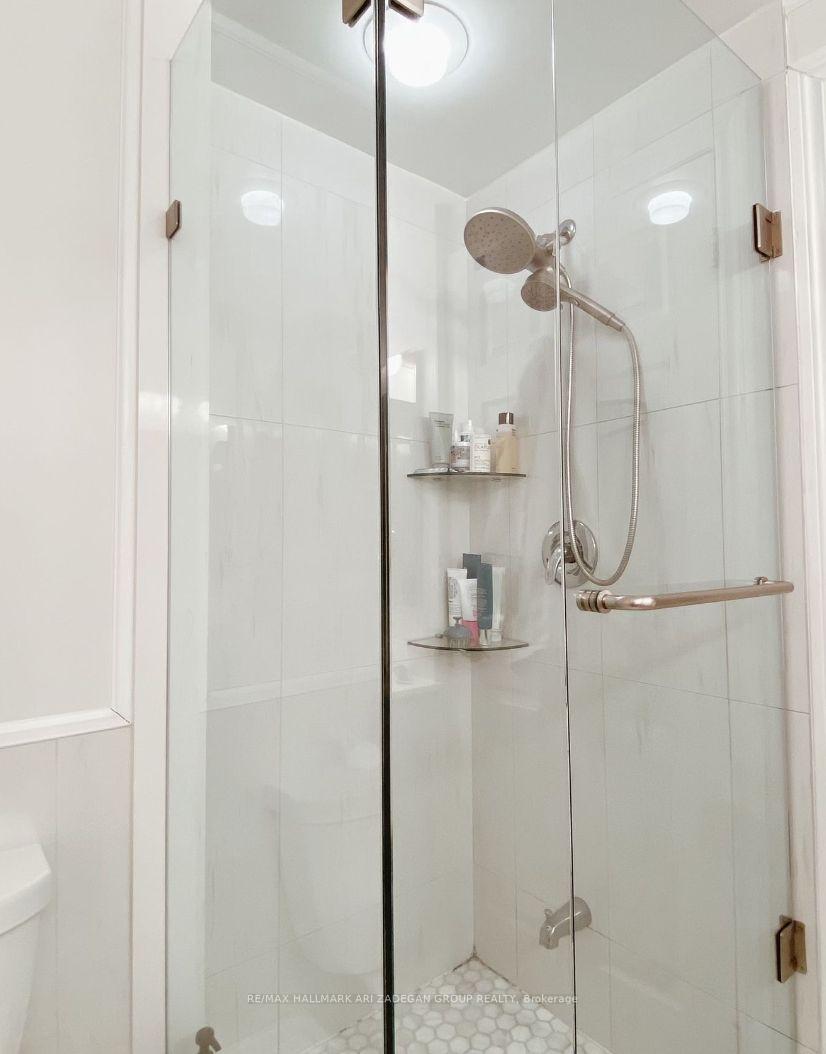 78 Harrison Garden Boulevard 1307, Toronto Unit: 1307
