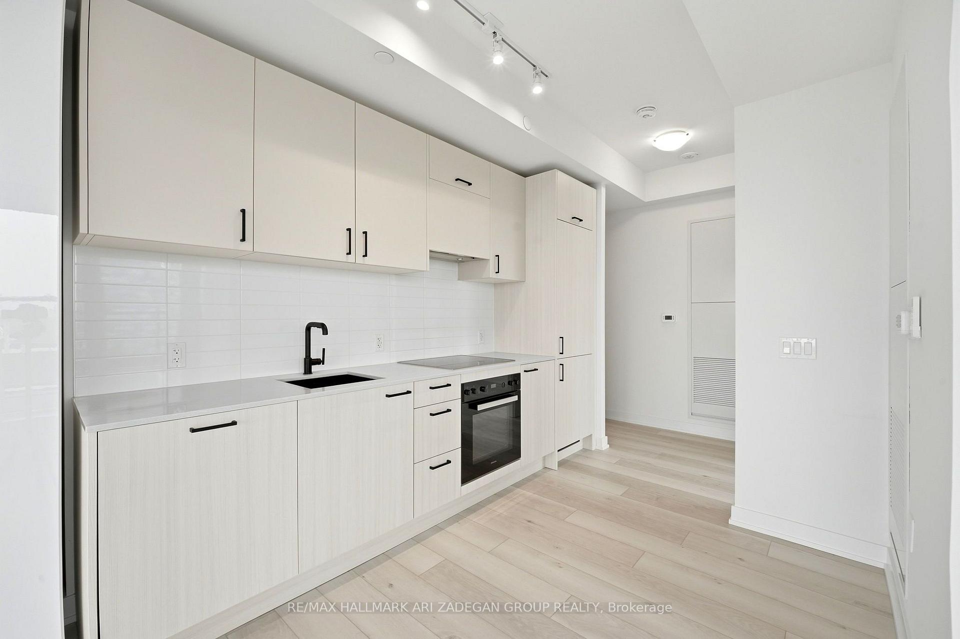 1 Quarrington Lane 3807, Toronto Unit: 3807