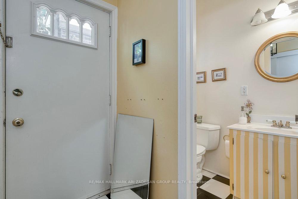 185 Durant Avenue, Toronto E03