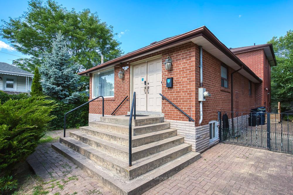 185 Durant Avenue, Toronto E03