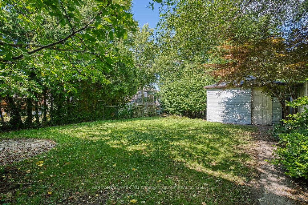 185 Durant Avenue, Toronto E03